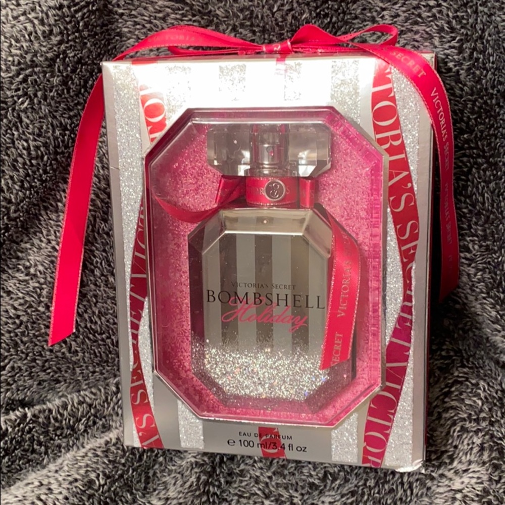 New Victoria’s Secret Bombshell Holiday 3.4 oz